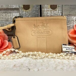 Authentic COACH BLEECKER Tattersall Camel Leather Wristlet EUC! RARE!!